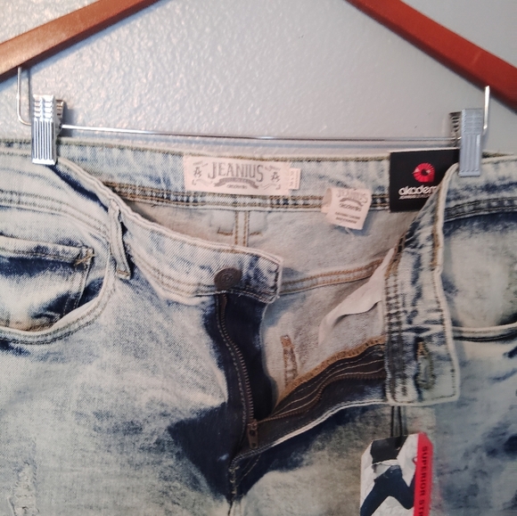 Akademiks Jeanius Denim Distressed Jeans size 36X30 - Picture 10 of 16